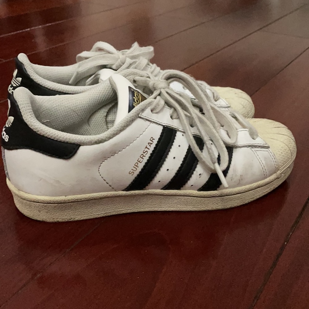 Adidas Superstar - Picture 2 of 4